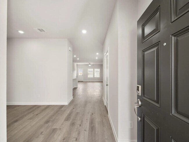 Building Photo - 11963 Wisteria Mdws Dr