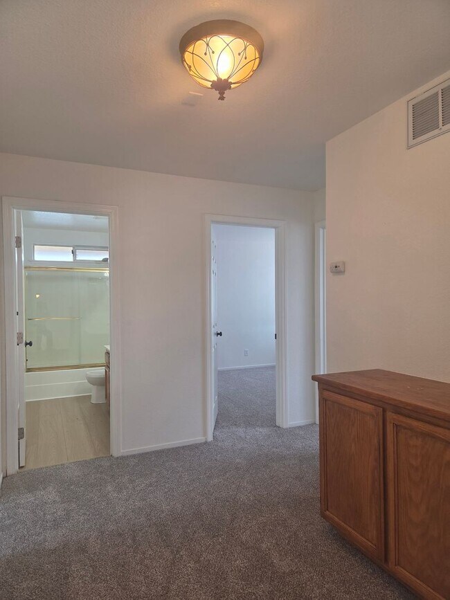 Building Photo - 745 Monte Carlo Dr