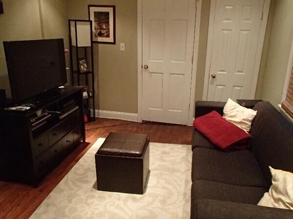 Building Photo - 731 Somerville Ave