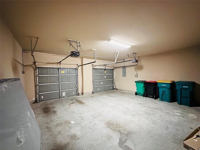 Building Photo - 26914 Harmony Shores Dr