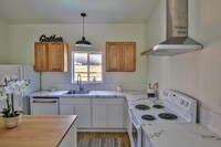 Building Photo - 2415 26th St