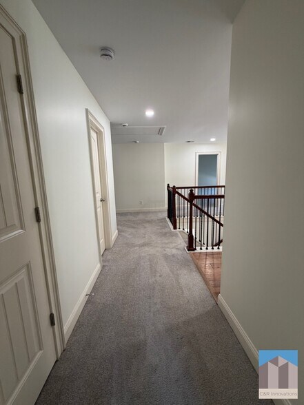 Building Photo - 4805 Carriage Bridge Ln