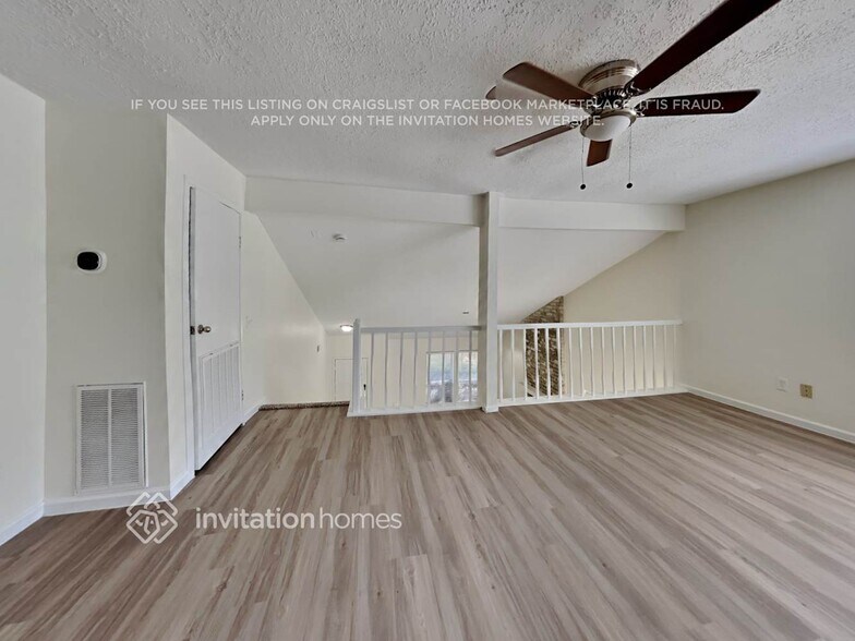 Building Photo - 428 Gleneagles Dr