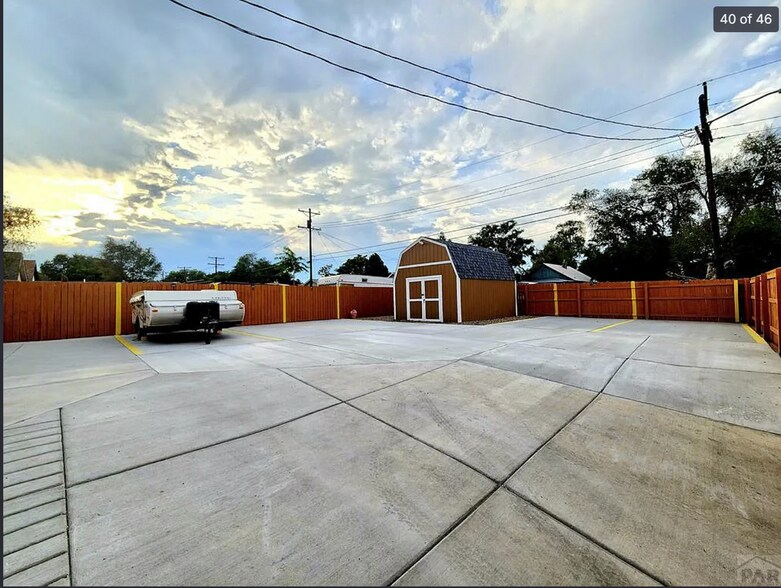 Building Photo - 1835 E 4th St