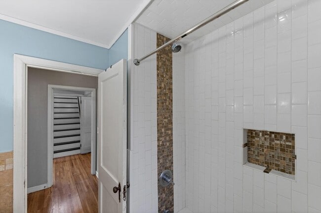 Building Photo - 2901 Zenith Ave N