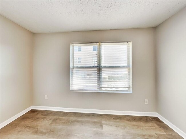 Building Photo - 4101 Fairington Club Dr