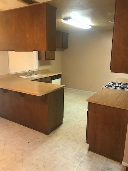 Building Photo - Spacious 3 bedroom Home for Rent