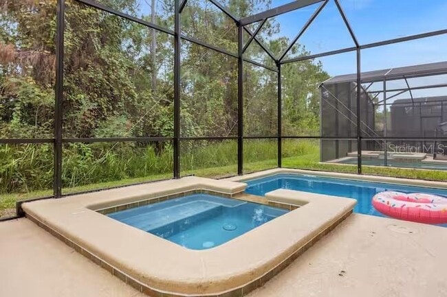 Building Photo - 8802 Bamboo Palm Ct