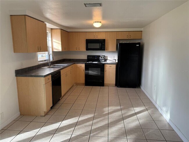 Building Photo - 6039 20th St