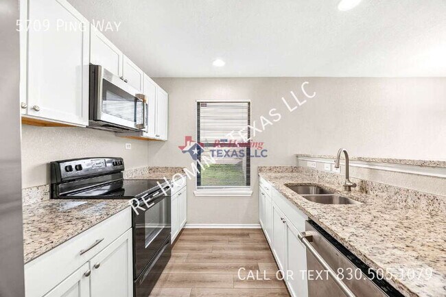 Building Photo - 5709 Ping Way