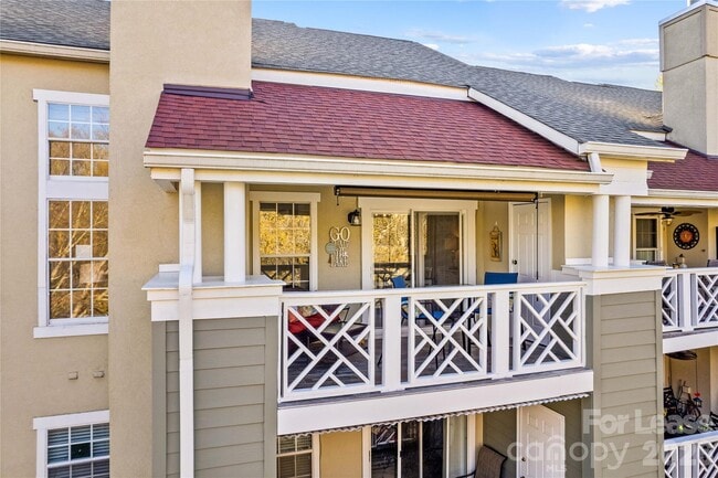 Building Photo - 19843 Henderson Rd