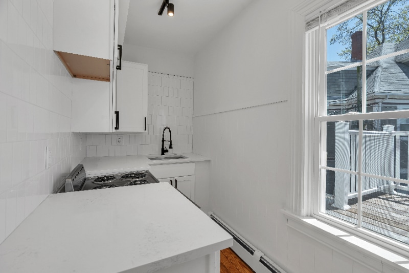 Building Photo - 511 Angell St