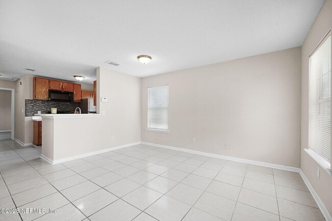 Building Photo - 788 Spearing St