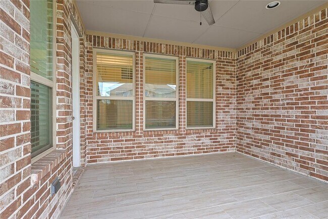 Building Photo - 5919 Solara Ledge Ln
