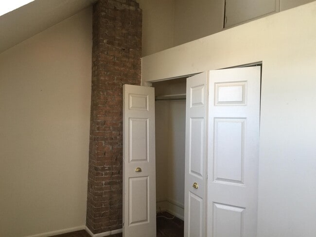Building Photo - 58 W 300 N