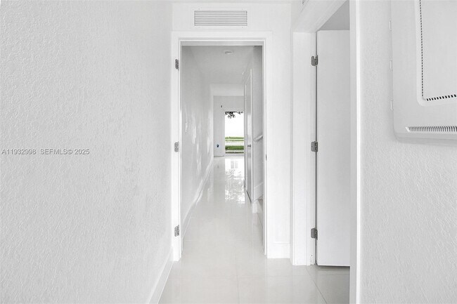 Building Photo - 14482 SW 259th St