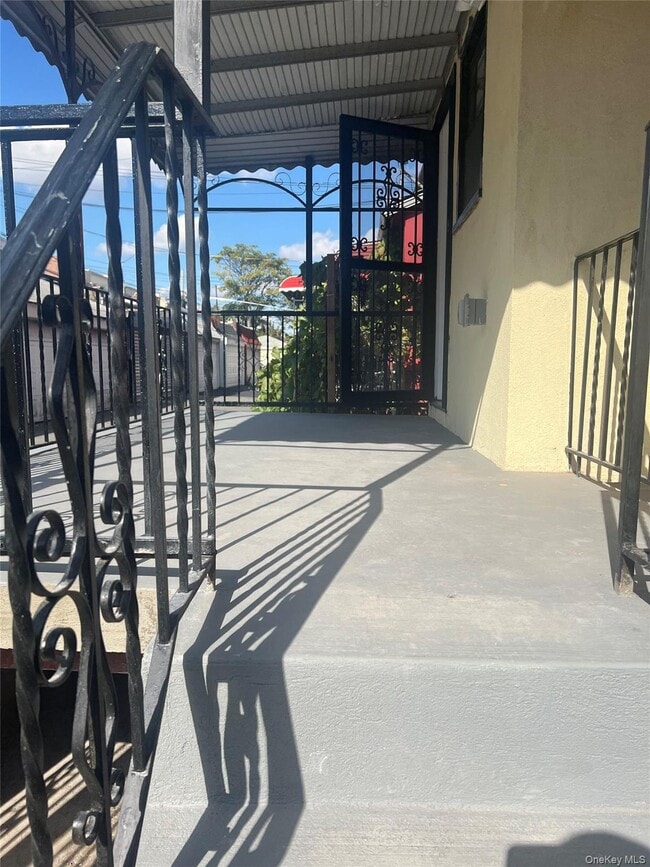 Building Photo - 32-50-50 87th St