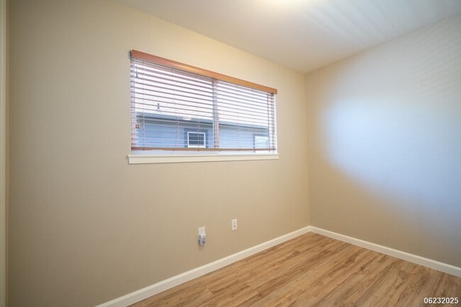 Building Photo - Available now!  Updated 4-bedroom, 2.5-bat...