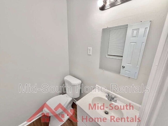 Building Photo - 1234 Whipporwill Cove