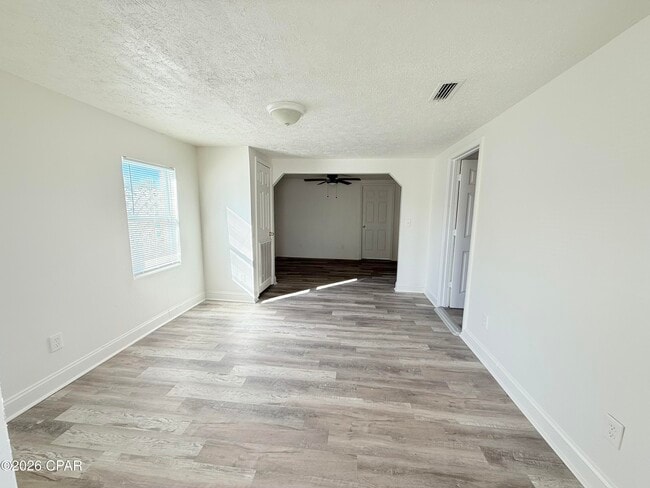 Building Photo - 237 Helen Ave