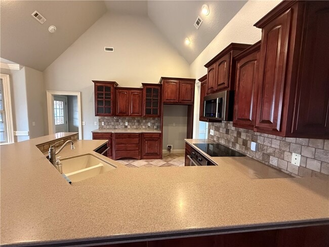 Building Photo - 4600 S Old Wire Rd