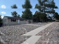 Building Photo - 1932 Downing Dr
