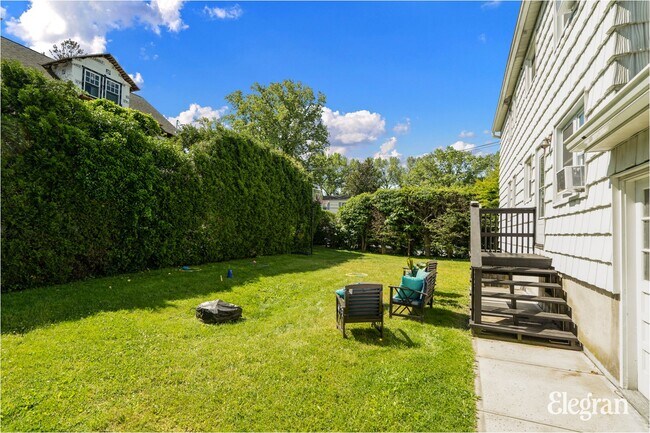 Building Photo - 99 Grapal St