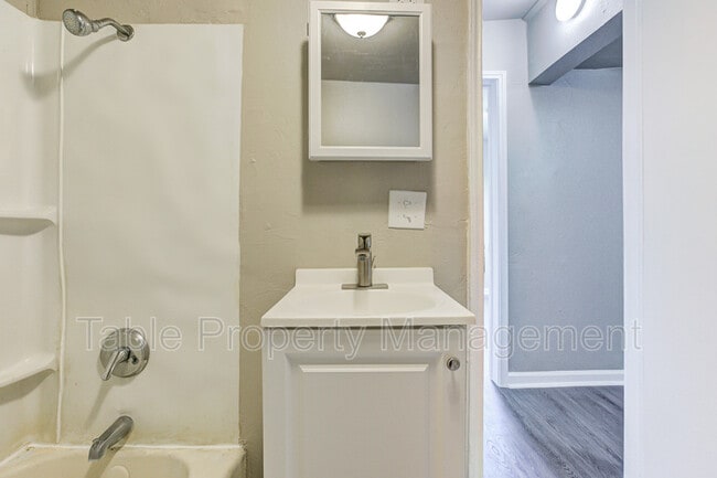 Building Photo - 1919 NW 11th St