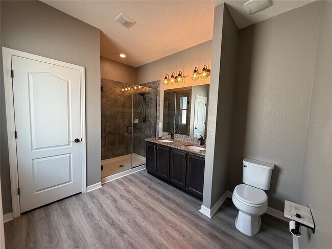 Building Photo - 10638 Laguna Plains Dr