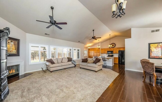 Building Photo - 3 BR 2.5 BA available soon