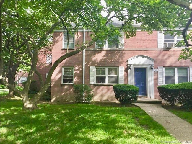 Primary Photo - 204 Seaton Rd