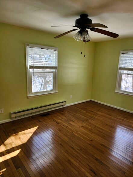 Building Photo - 3627 Forestdale Ave