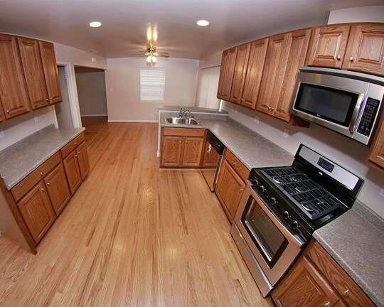 Building Photo - 41226 Erma Ave