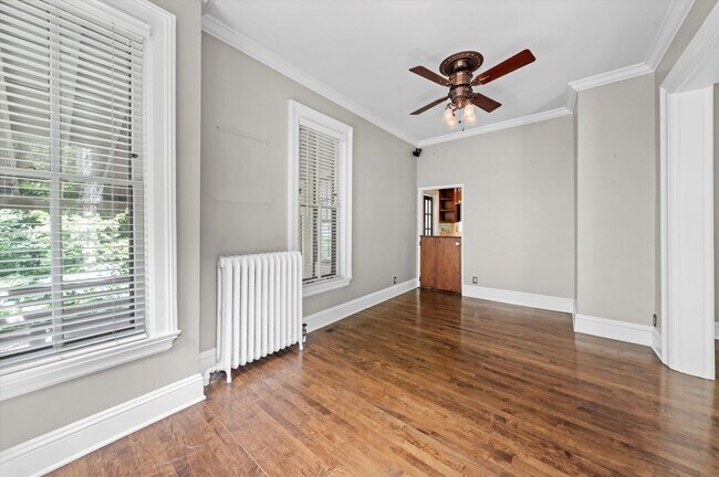 Building Photo - 108 S Adams St