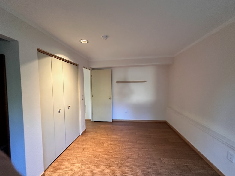 downstairs bedroom 3 - 1647 Jeannette Plz NW