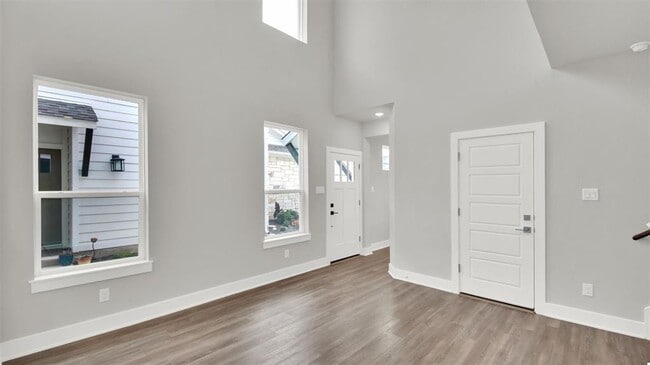 Building Photo - 208 Mirabeau Way