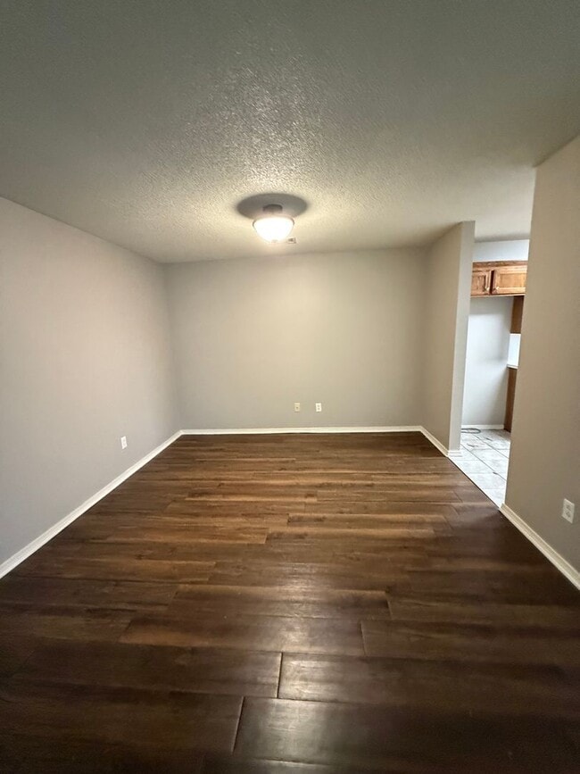 Building Photo - 141-145 Northridge Drive