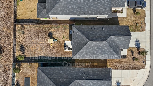 Building Photo - 1915 Overlook Knoll