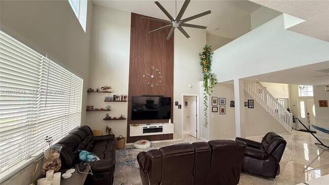 Building Photo - 1813 Vista River Dr