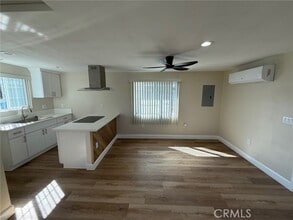 Building Photo - 735 N Bush St