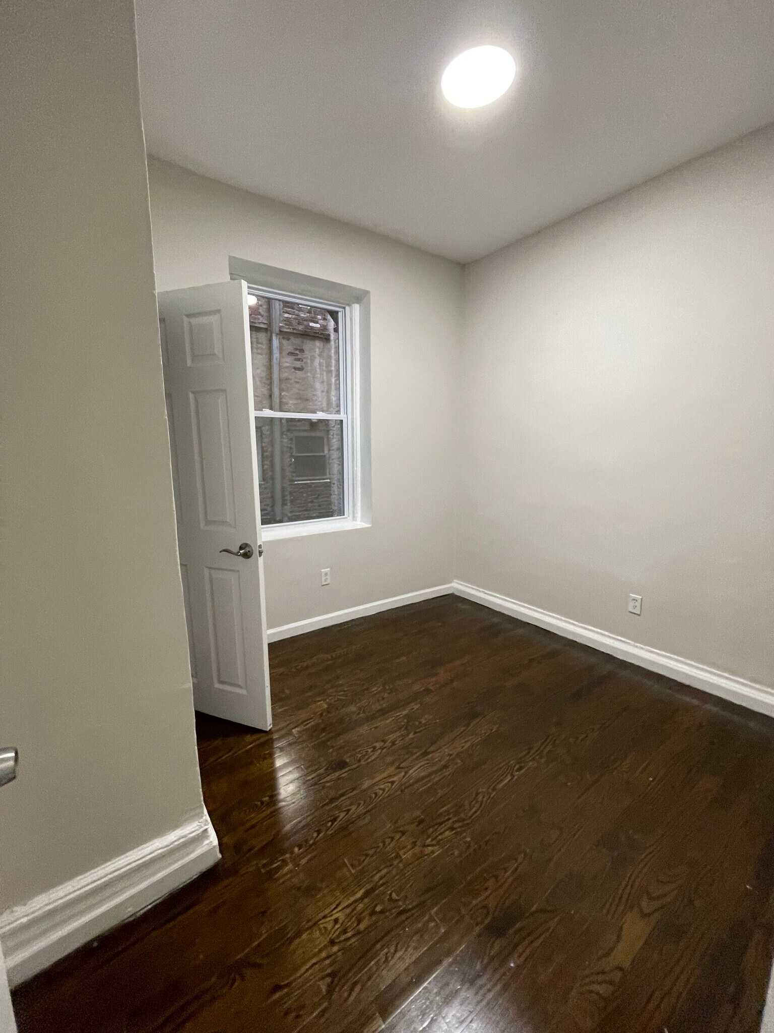 449 Mt Prospect 44 - 439 Mount Prospect Ave