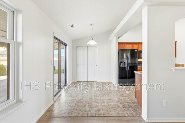 Building Photo - 6218 Ochoco Ln