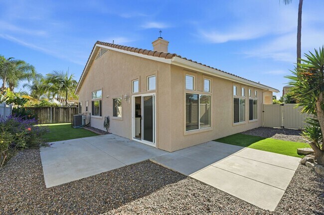 Building Photo - Bright, Updated Home with Spacious Layout & Low-Maintenance Yard