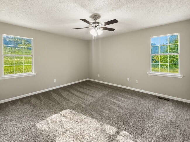 Building Photo - North Hall Ranch Available Immediately