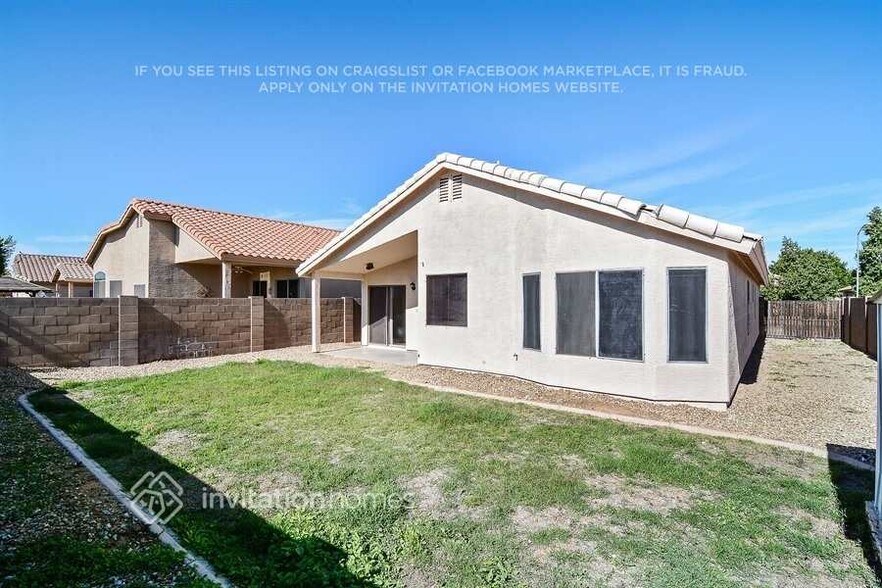 Building Photo - 8751 W Adam Ave