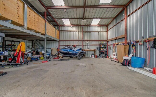 Building Photo - 2125 Aldine Bender Rd