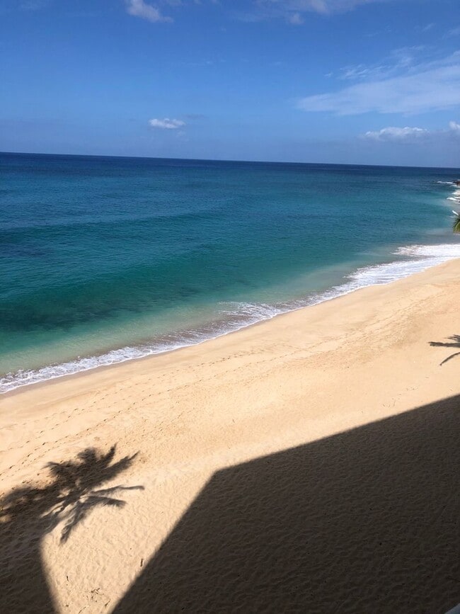 Building Photo - makaha beach cabanas