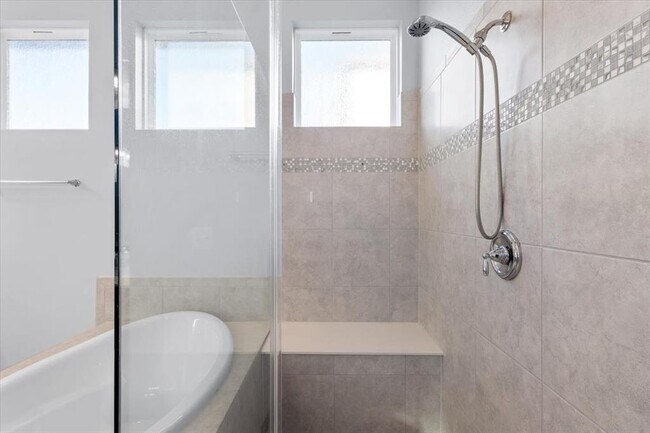 Building Photo - 5112 Globe Mallow Dr