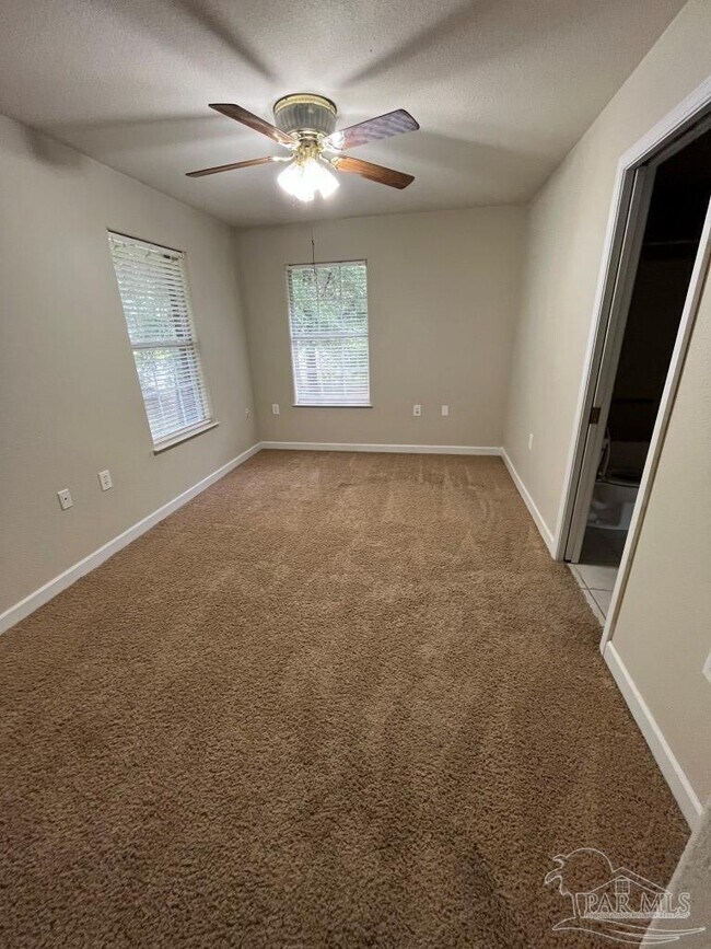 Building Photo - 754 Crooked Oak Dr