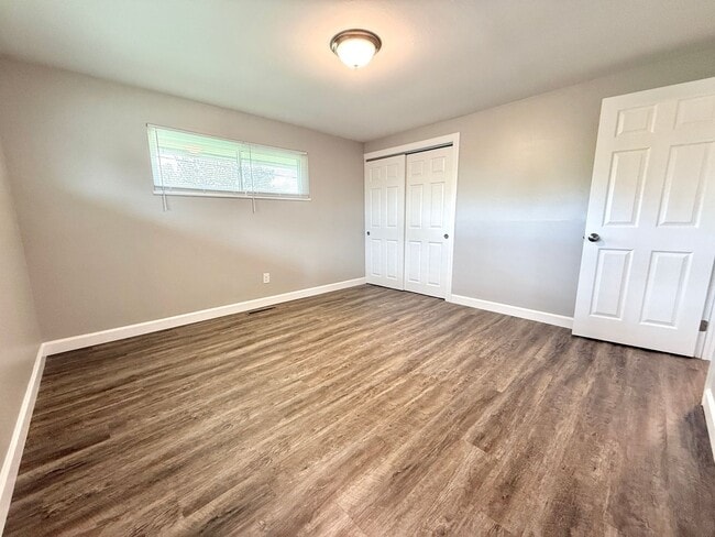 Building Photo - 4426 Lesher Dr